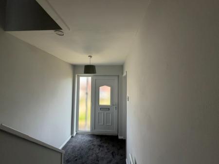 3 bedroom Terraced House to let in Springway Crescent, Grimsby, DN34