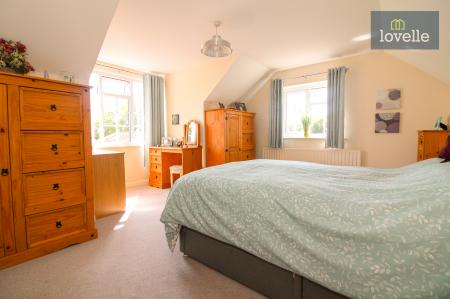4 bedroom Detached house for sale in Bank End, North Somercotes, LN11