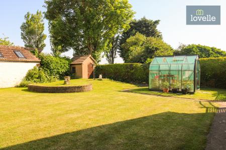 4 bedroom Detached house for sale in Bank End, North Somercotes, LN11