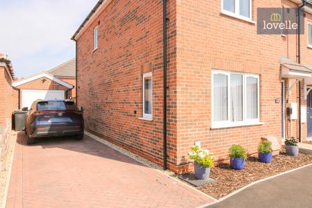 3 bedroom Semi-detached house for sale in Lavender Way, Louth, LN11