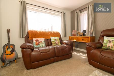 3 bedroom Semi-detached house for sale in Lavender Way, Louth, LN11