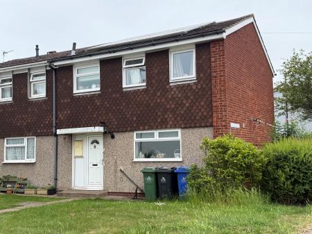 3 bedroom Terraced House for sale in Goathland Court, Grimsby, DN37