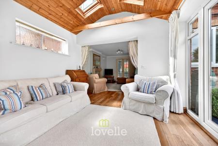 4 bedroom Detached house for sale in Wisteria Drive, Healing, DN41