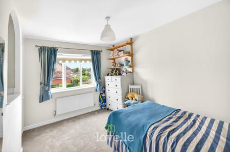 4 bedroom Detached house for sale in Wisteria Drive, Healing, DN41