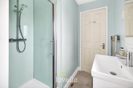 4 bedroom Detached house for sale in Wisteria Drive, Healing, DN41