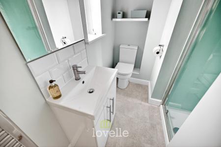4 bedroom Detached house for sale in Wisteria Drive, Healing, DN41