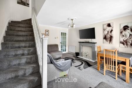 2 bedroom Terraced House for sale in Waterside Drive, Grimsby, DN31