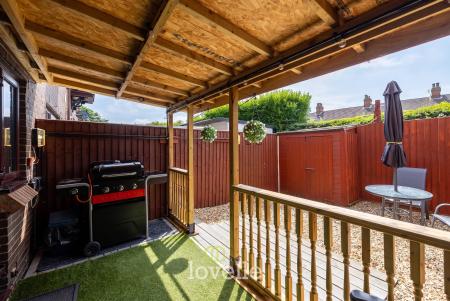 2 bedroom Terraced House for sale in Waterside Drive, Grimsby, DN31