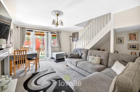 2 bedroom Terraced House for sale in Waterside Drive, Grimsby, DN31