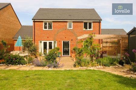 4 bedroom Detached house for sale in Barley Road, Louth, LN11
