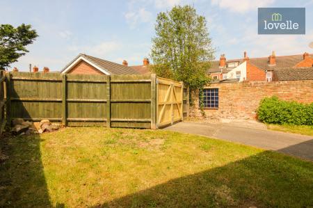 3 bedroom Semi-detached house for sale in Newbridge Hill, Louth, LN11