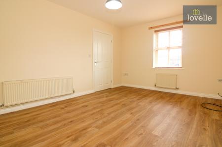 3 bedroom Semi-detached house for sale in Newbridge Hill, Louth, LN11