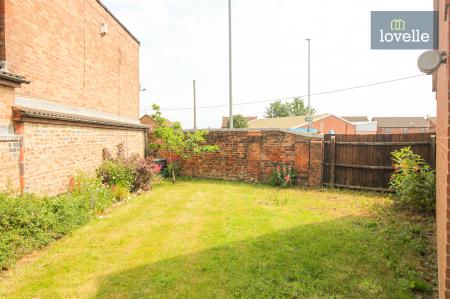 3 bedroom Semi-detached house for sale in Newbridge Hill, Louth, LN11