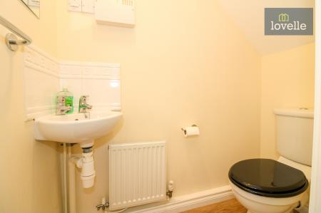 3 bedroom Semi-detached house for sale in Newbridge Hill, Louth, LN11