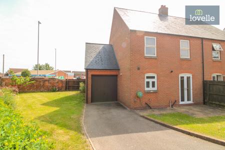 3 bedroom Semi-detached house for sale in Newbridge Hill, Louth, LN11