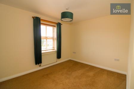 3 bedroom Semi-detached house for sale in Newbridge Hill, Louth, LN11