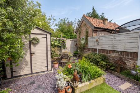 3 bedroom Terraced House for sale in Phyllis Avenue, Grimsby, DN34