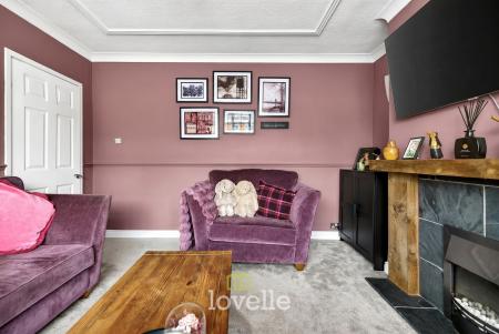 3 bedroom Terraced House for sale in Phyllis Avenue, Grimsby, DN34