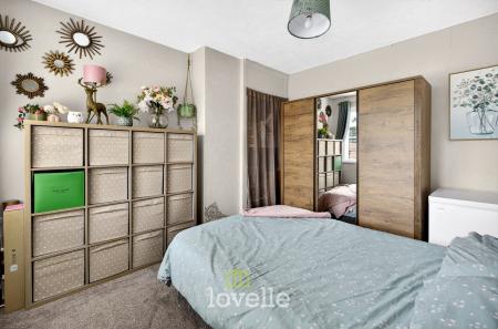 3 bedroom Terraced House for sale in Phyllis Avenue, Grimsby, DN34