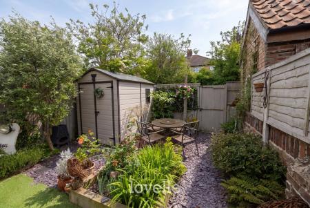 3 bedroom Terraced House for sale in Phyllis Avenue, Grimsby, DN34