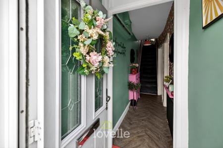 3 bedroom Terraced House for sale in Phyllis Avenue, Grimsby, DN34