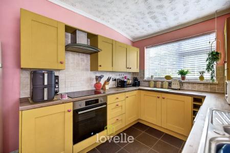 3 bedroom Terraced House for sale in Phyllis Avenue, Grimsby, DN34