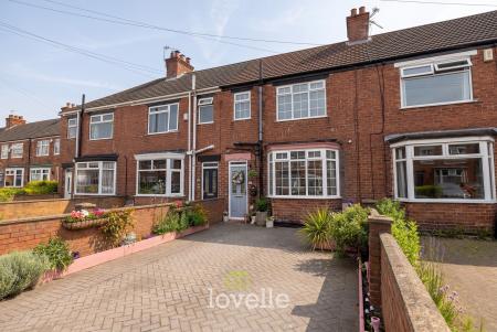 3 bedroom Terraced House for sale in Phyllis Avenue, Grimsby, DN34
