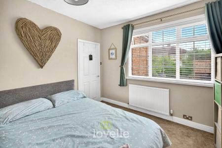 3 bedroom Terraced House for sale in Phyllis Avenue, Grimsby, DN34