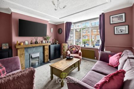 3 bedroom Terraced House for sale in Phyllis Avenue, Grimsby, DN34