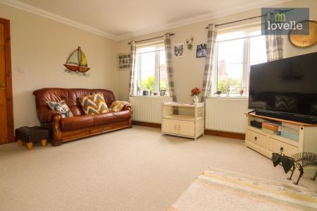 3 bedroom Detached house for sale in Squires Meadow, North Somercotes, LN11