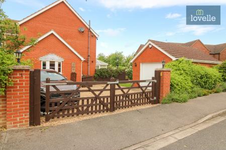 3 bedroom Detached house for sale in Squires Meadow, North Somercotes, LN11