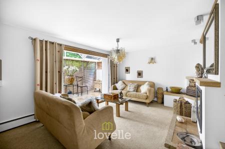 4 bedroom Detached house for sale in Main Road, Hatcliffe, DN37