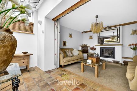 4 bedroom Detached house for sale in Main Road, Hatcliffe, DN37