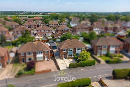 3 bedroom Semi-detached house for sale in Summerfield Avenue, Waltham, DN37