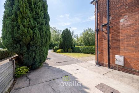3 bedroom Semi-detached house for sale in Brigsley Road, Waltham, DN37