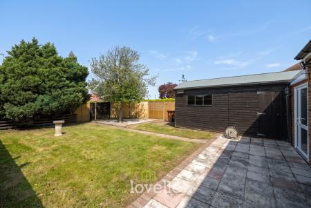 3 bedroom Semi-detached house for sale in Brigsley Road, Waltham, DN37