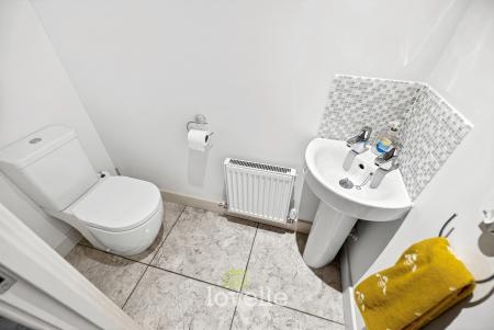 3 bedroom Semi-detached house for sale in Gervase Holles Way, Grimsby, DN33