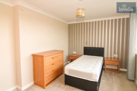 2 bedroom Detached bungalow for sale in Spinney Close, Grimoldby, LN11