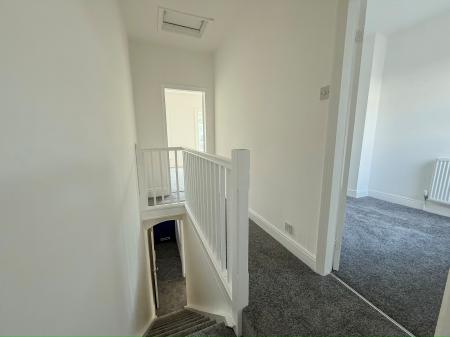 3 bedroom Terraced House to let in Fairmont Road,, Grimsby, DN32