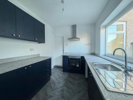 3 bedroom Terraced House to let in Fairmont Road,, Grimsby, DN32