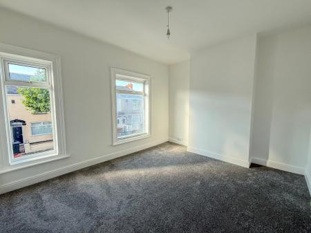 3 bedroom Terraced House to let in Fairmont Road,, Grimsby, DN32
