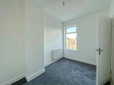 3 bedroom Terraced House to let in Fairmont Road,, Grimsby, DN32