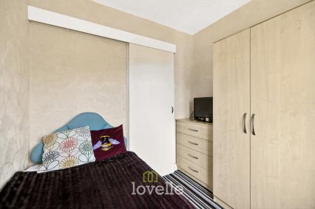 3 bedroom Terraced House for sale in Curry Road, Grimsby, DN34