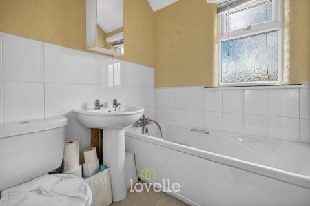 3 bedroom Terraced House for sale in Curry Road, Grimsby, DN34