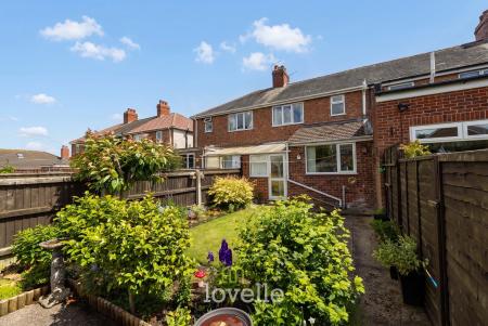 3 bedroom Terraced House for sale in Curry Road, Grimsby, DN34