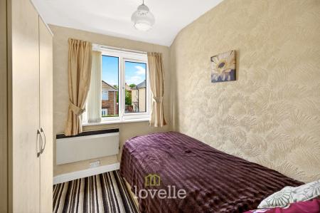 3 bedroom Terraced House for sale in Curry Road, Grimsby, DN34