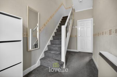 3 bedroom Terraced House for sale in Curry Road, Grimsby, DN34