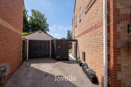 3 bedroom Detached house for sale in Holme Farm Close, Great Coates, DN37