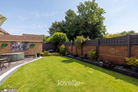 3 bedroom Detached house for sale in Holme Farm Close, Great Coates, DN37