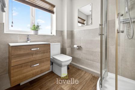 4 bedroom Detached house for sale in Larkspur Avenue, Healing, DN41